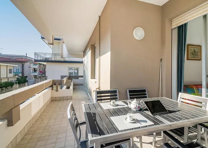 Gelsomino Huge Appartement